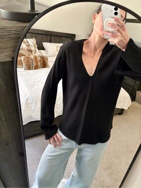 Forte Forte Sabl V neck in Nero